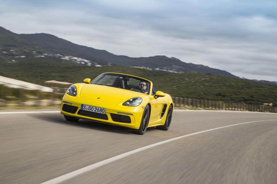  Porsche 718 Boxster 2016 года  (фото 13 из 30)